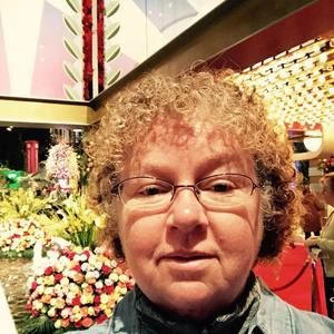 Meet your Posher, Pauline